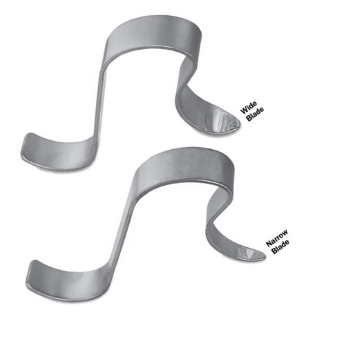 Knee Retractor border=